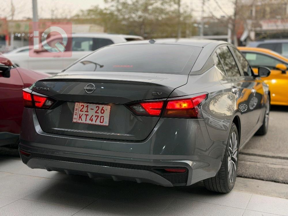 نيسان ألتيما